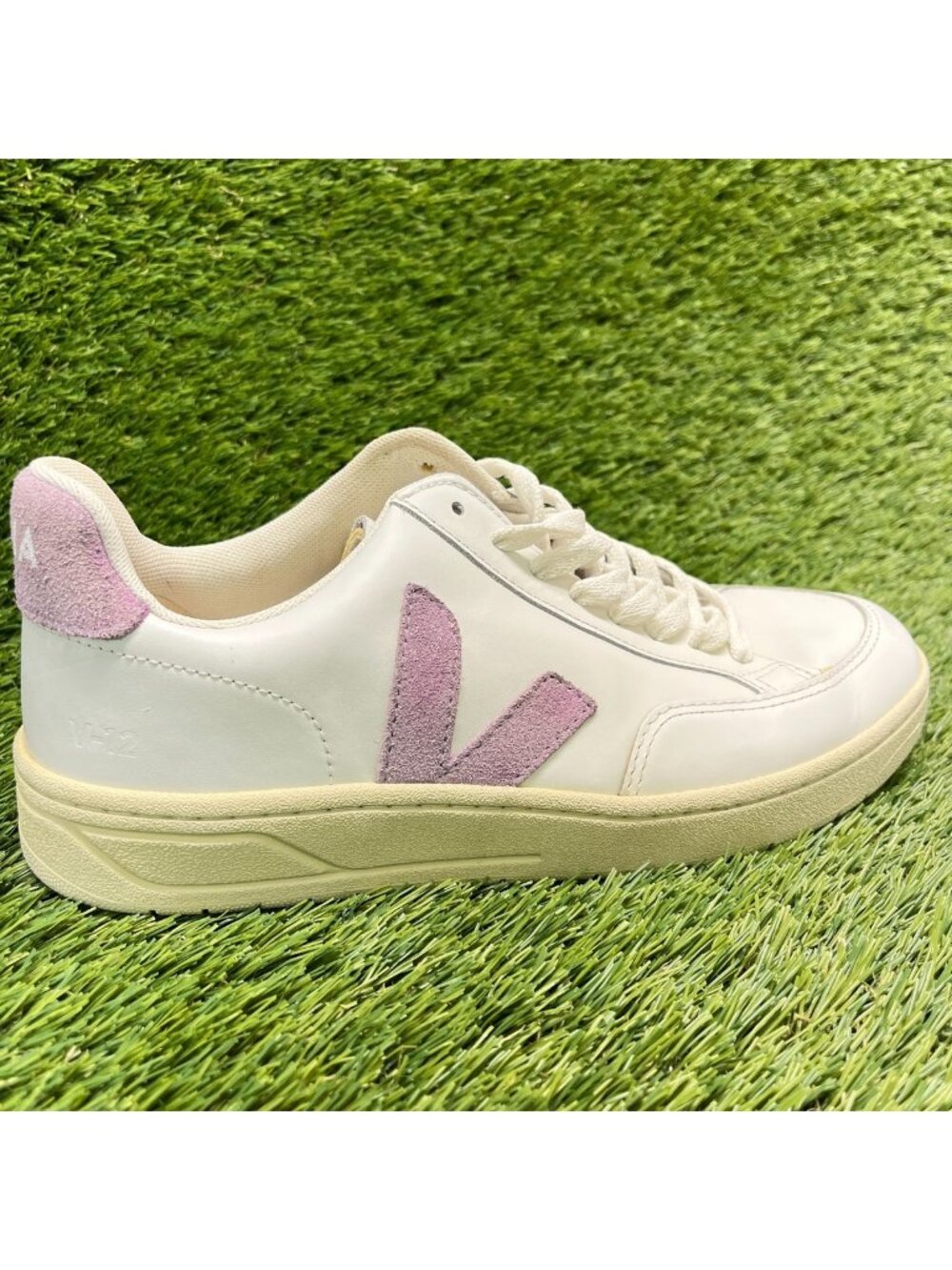Veja V-12 Womens Size 8 White Purple Athletic Walking Leather Shoes Sneakers